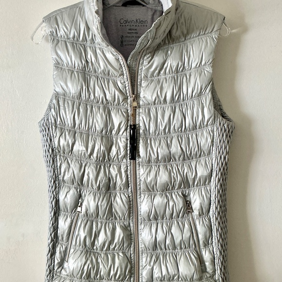 Calvin Klein Performance Silver Puffer Down Vest Size Medium NEW - Picture 3 of 7